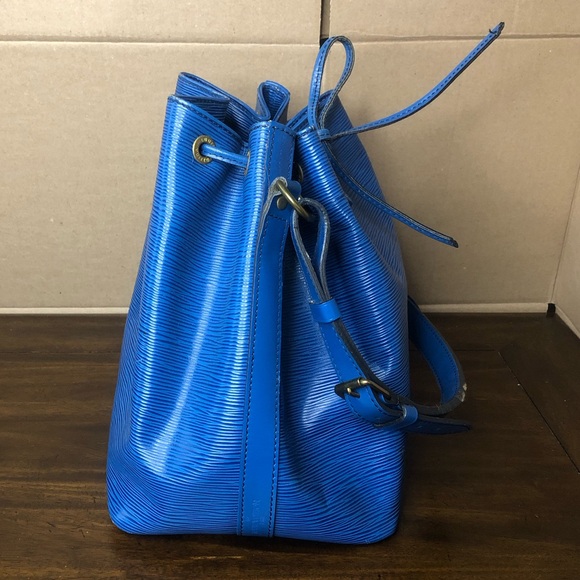 LOUIS VUITTON Petite Noe Toledo Blue Epi Leather Drawstring Bucket Bag AUTHENTIC - Picture 7 of 17